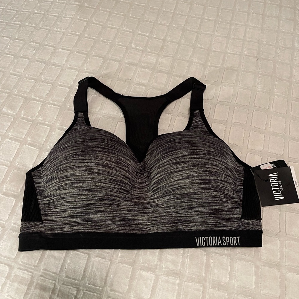 Incredible sport bra by Victoria’s secrets